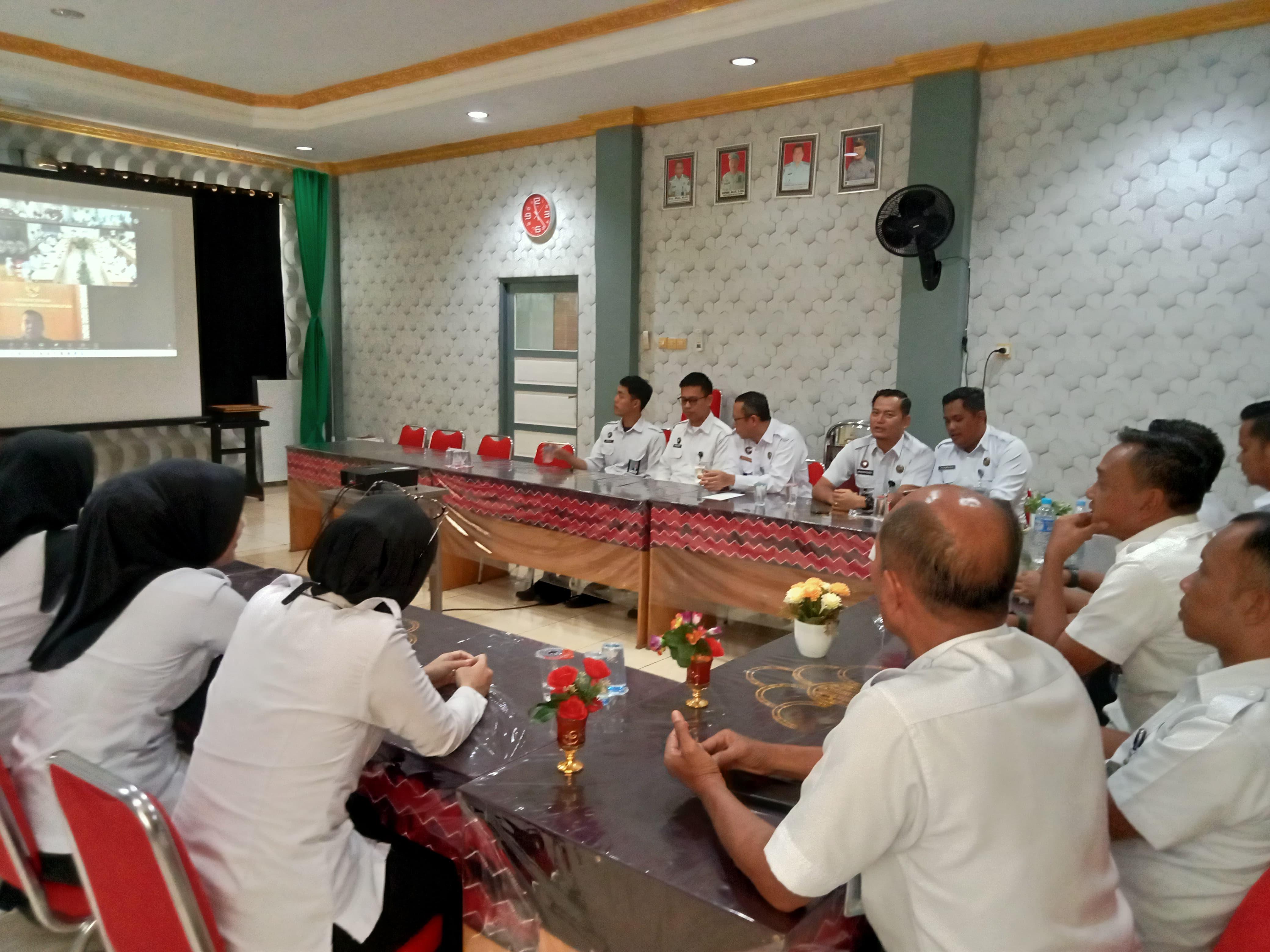 Kalapas Narkotika Karang Intan Ikuti Rapat Evaluasi Kinerja Kementerian Imigrasi dan Pemasyarakatan secara Virtual
