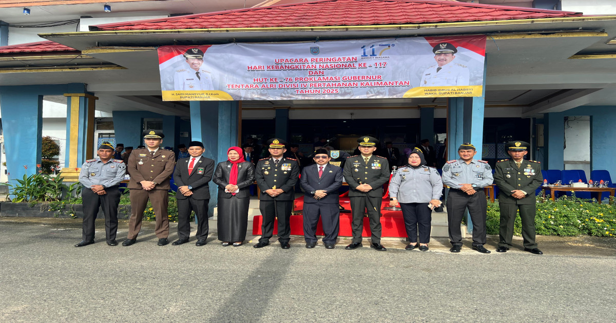 Kalapas Narkotika Karang Intan Hadiri Upacara Harkitnas dan HUT Proklamasi ALRI Divisi IV di Kantor Bupati Banjar