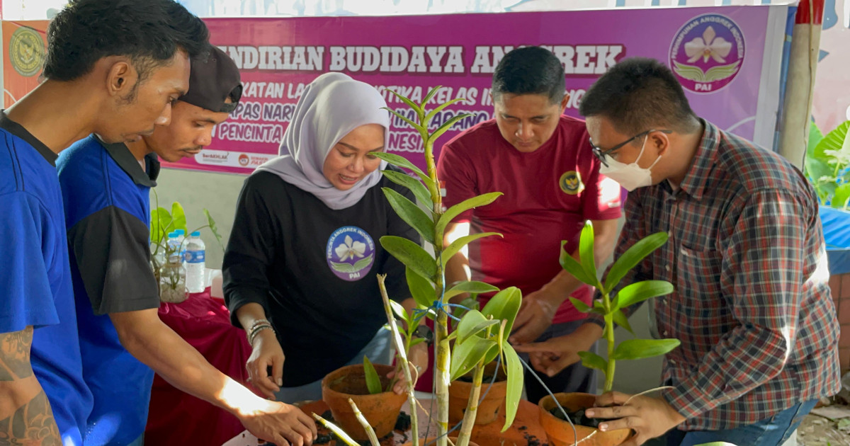 Menanam Anggrek, Merangkai Harapan: Pelatihan Budidaya Anggrek Berlanjut di Lapas Narkotika Karang Intan