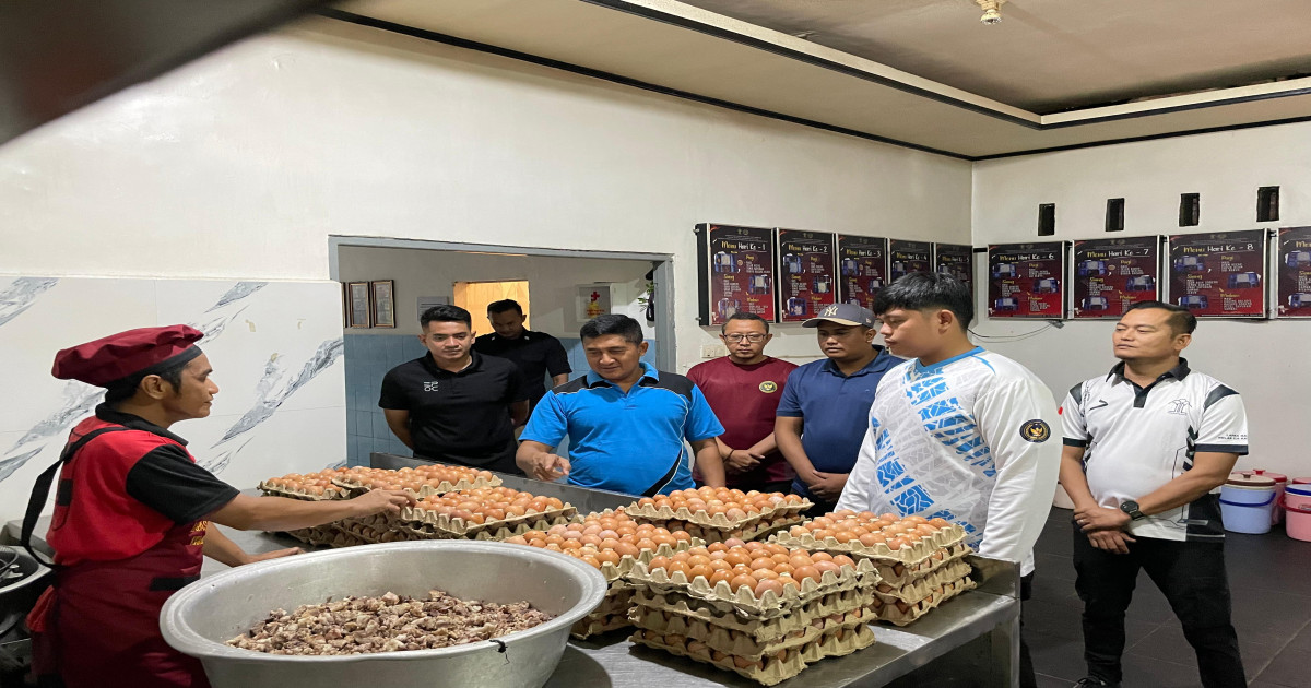 Higienitas Terjamin: Kalapas Narkotika Karang Intan Pastikan Kualitas Makanan Warga Binaan Lewat Inspeksi Dapur
