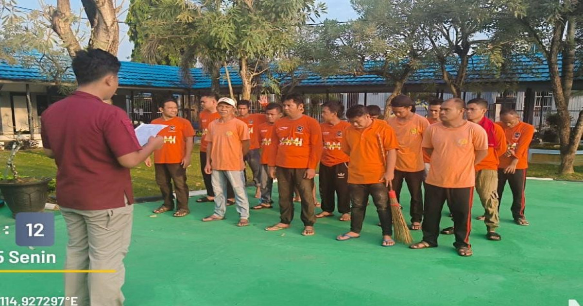 Tim Kuning Lapas Karang Intan Siap Sedia Jaga Kebersihan Lingkungan