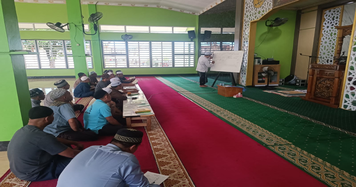 Gali Ilmu Agama, WBP Lapas Narkotika Karang Intan Ikuti Pembelajaran Tajwid dan Hadis